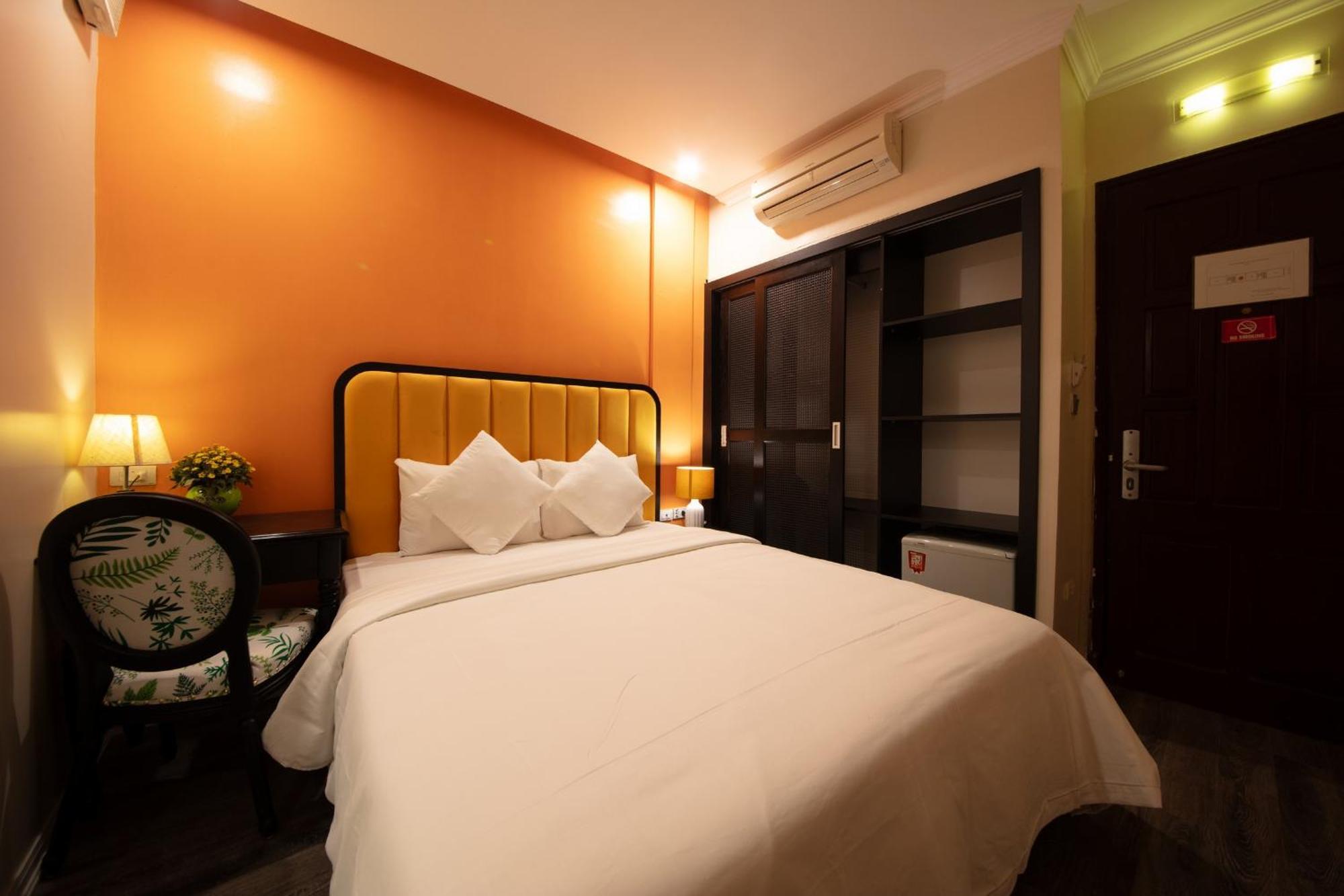 Omina Hanoi Hotel & Travel Экстерьер фото