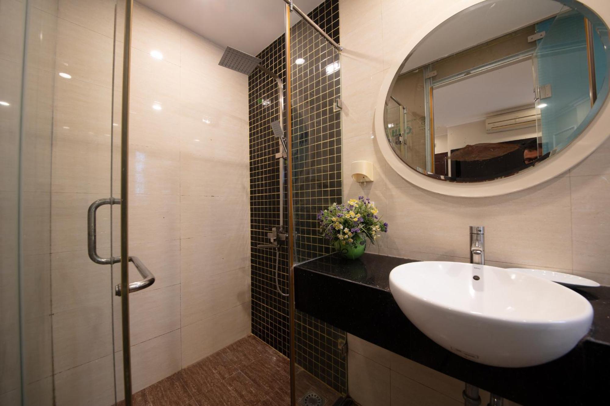 Omina Hanoi Hotel & Travel Экстерьер фото